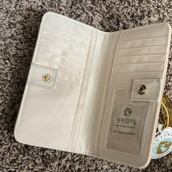 Bifold wallet in woodblock floral - Picture 2 of 3